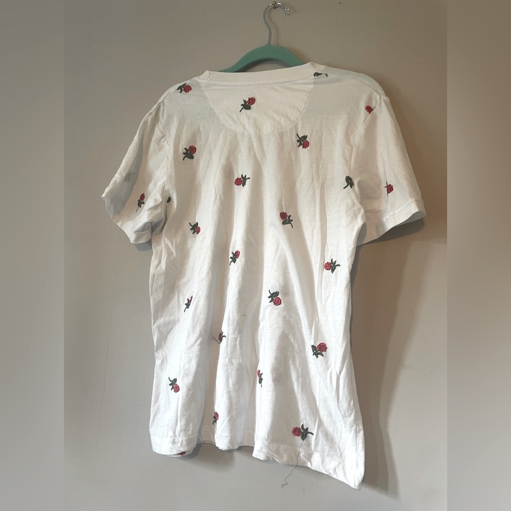 Men’s T-Shirt Roses - Picture 3 of 7